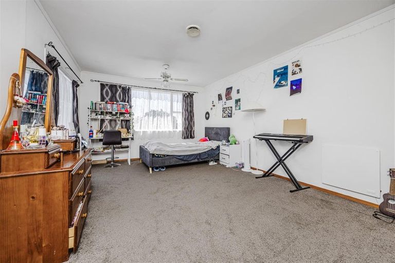 Photo of property in 9 Malvina Place, Bucklands Beach, Auckland, 2014