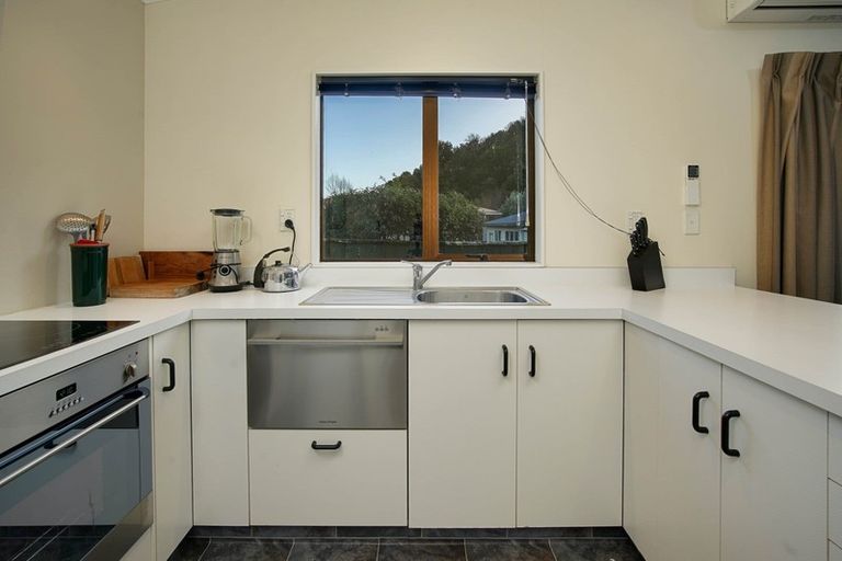 Photo of property in 2/11 Mill Street, Maitai, Nelson, 7010