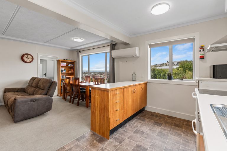 Photo of property in 5 Mccracken Street, Caversham, Dunedin, 9011