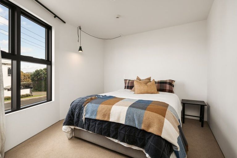 Photo of property in 212 Marine Parade, Mount Maunganui, 3116