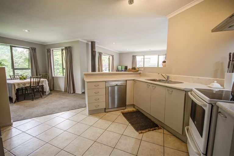 Photo of property in 7 Mckenzie Place, Waikuku Beach, 7402