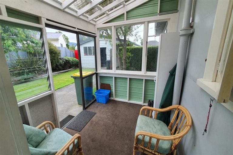 Photo of property in 1 Edward Street, Waimate, 7924