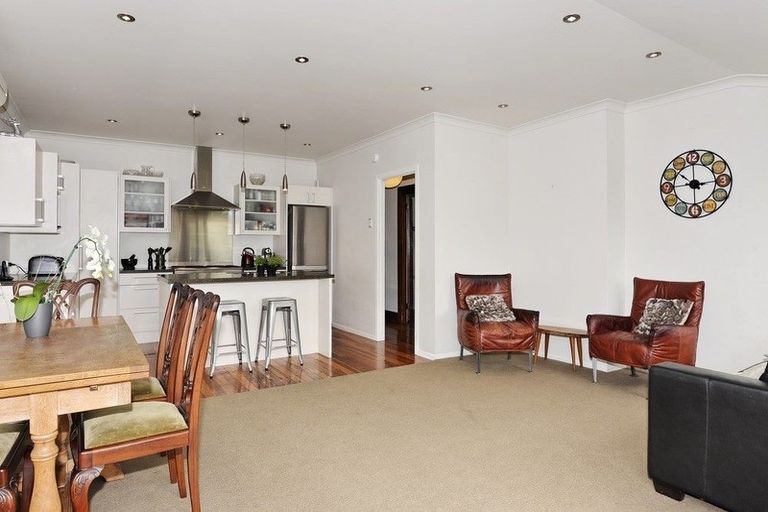 Photo of property in 305 Sandringham Road, Sandringham, Auckland, 1025