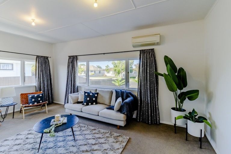 Photo of property in 19 Flanders Avenue, Onekawa, Napier, 4110