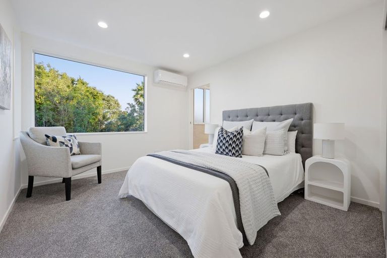 Photo of property in 50 Bleakhouse Road, Howick, Auckland, 2014