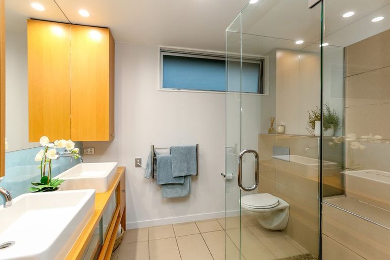 Photo of property in 6b Highfield Place, Highlands Park, New Plymouth, 4312