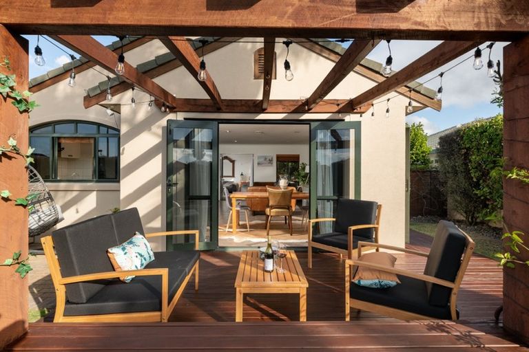 Photo of property in 308 Gravatt Road, Papamoa Beach, Papamoa, 3118