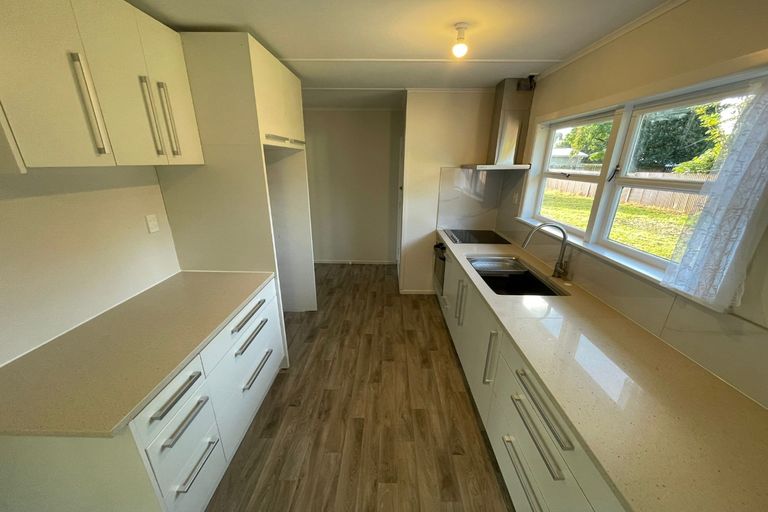 Photo of property in 12 Orion Street, Papakura, 2110