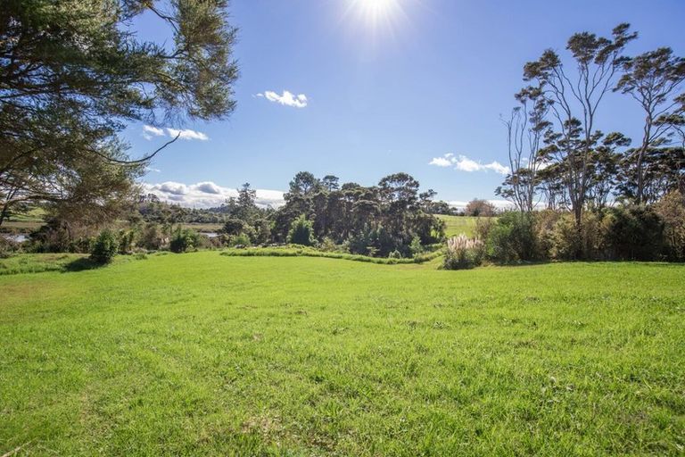 Photo of property in 101 Messenger Road, Stillwater, Silverdale, 0993