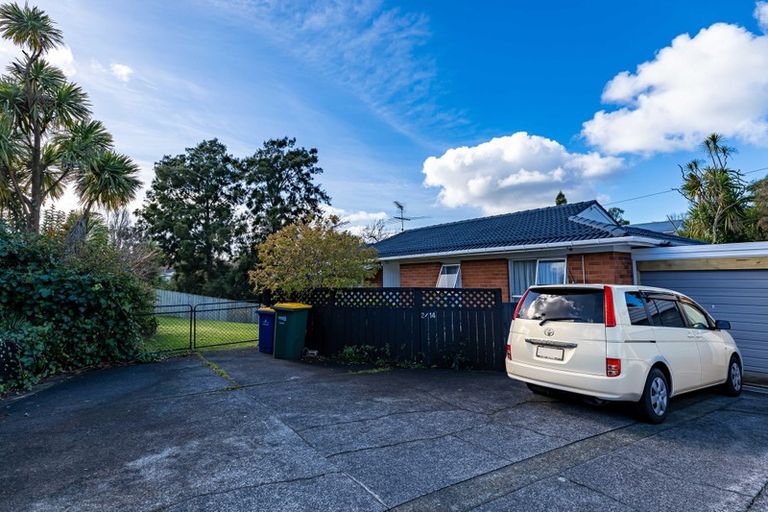 Photo of property in 2/14 Claridge Street, Glen Eden, Auckland, 0602