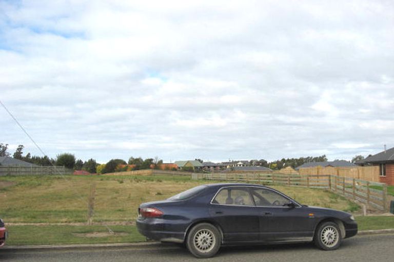 Photo of property in 12 Gordon Street, Weston, Oamaru, 9401