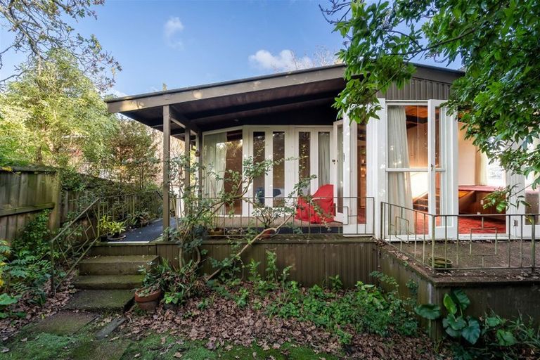 Photo of property in 6 Penton Road, Stanmore Bay, Whangaparaoa, 0932