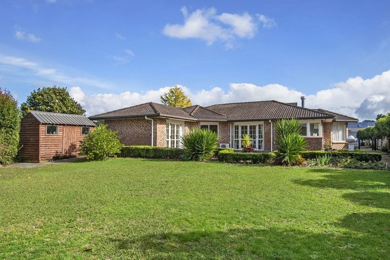 Photo of property in 14 Chatsfield Place, Te Kamo, Whangarei, 0112