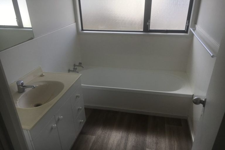 Photo of property in 364 Kahikatea Drive, Dinsdale, Hamilton, 3204