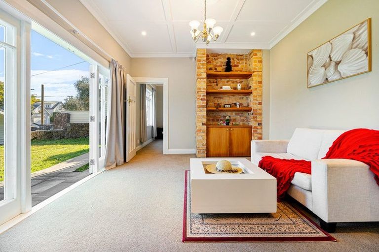 Photo of property in 18 Charlton Avenue, Mount Eden, Auckland, 1024