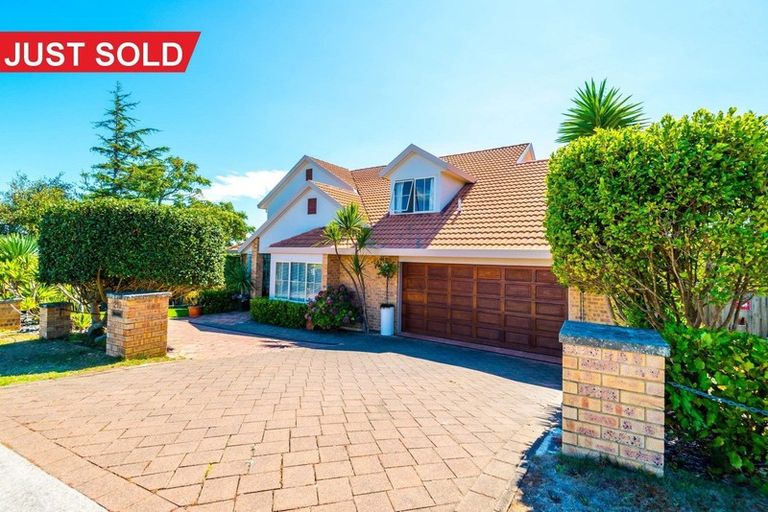 Photo of property in 210 Whitford Road, Shamrock Park, Auckland, 2016