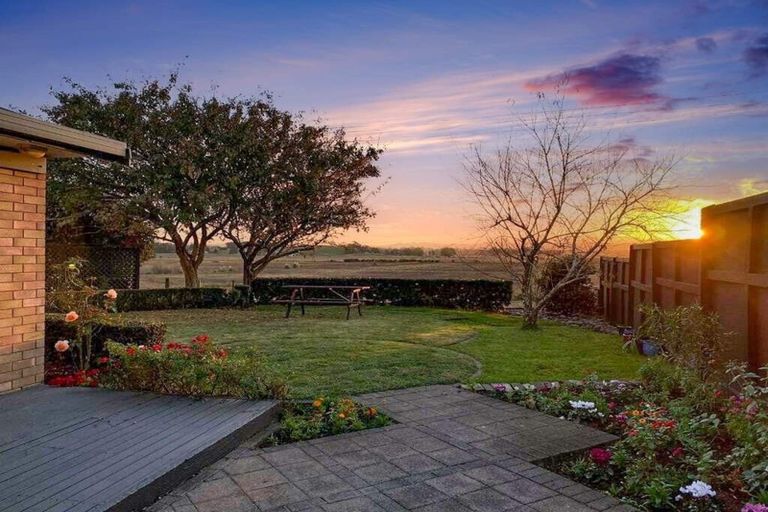 Photo of property in 16 Sunny Dale, Western Heights, Hamilton, 3200