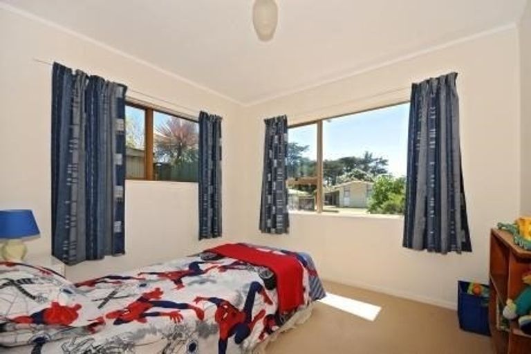 Photo of property in 6 Mountainview Terrace, Otaki Beach, Otaki, 5512