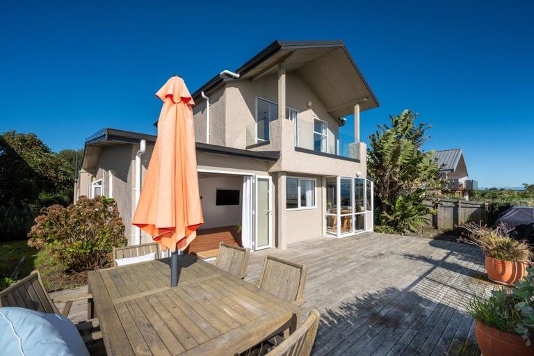 Photo of property in 225 Clifton Road, Te Awanga, 4102