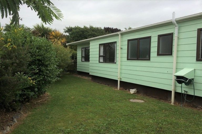 Photo of property in 66 Mako Mako Road, Levin, 5510