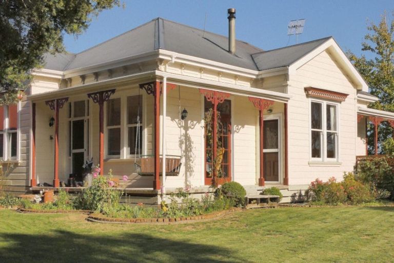 Photo of property in 25 Muhunoa West Road, Ohau, Levin, 5570