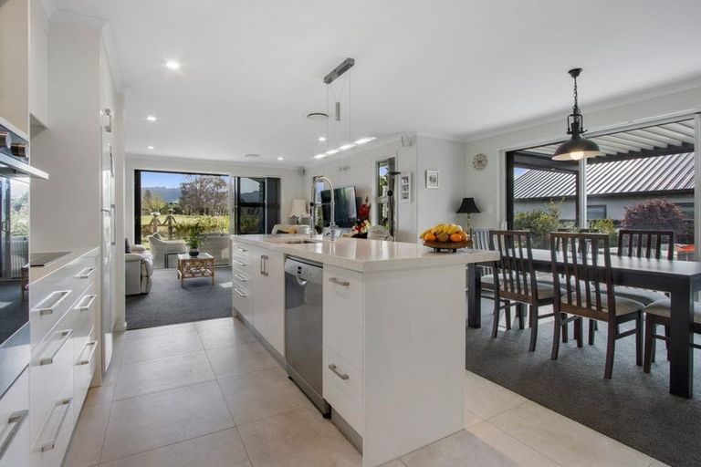 Photo of property in 28 Arran Drive, Aongatete, Katikati, 3178