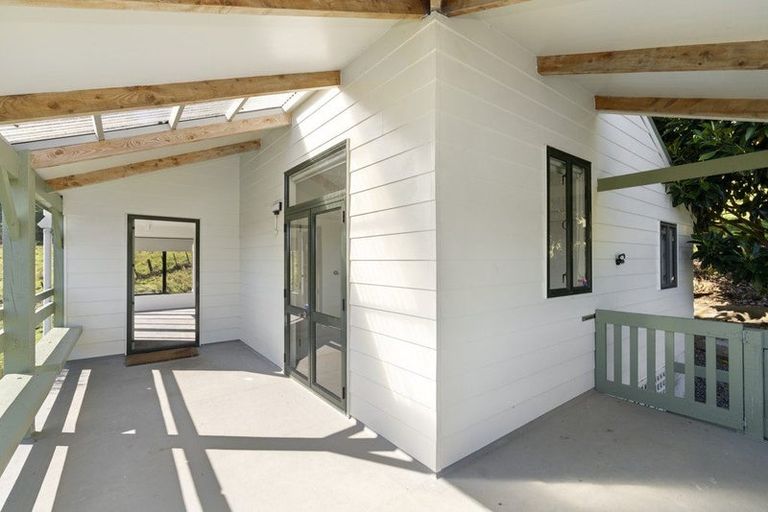 Photo of property in 241 Wallace Road, Koputaroa, Levin, 5571