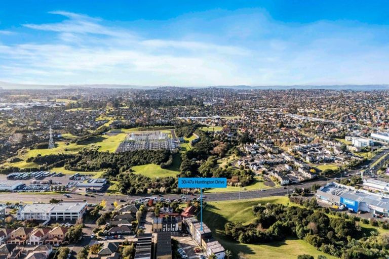 Photo of property in 4/47a Huntington Drive, Huntington Park, Auckland, 2013