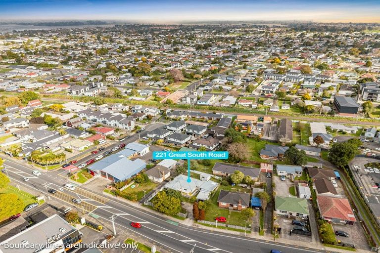 Photo of property in 221 Great South Road, Manurewa, Auckland, 2102