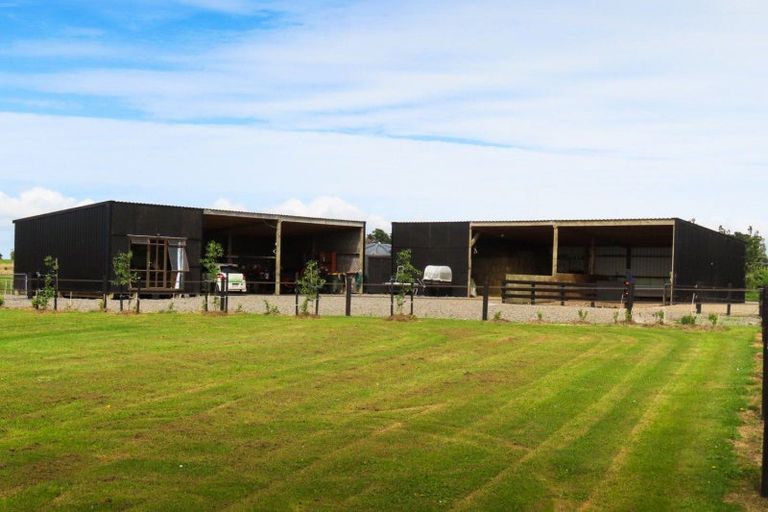 Photo of property in 490 Maharahara Road, Dannevirke, 4972