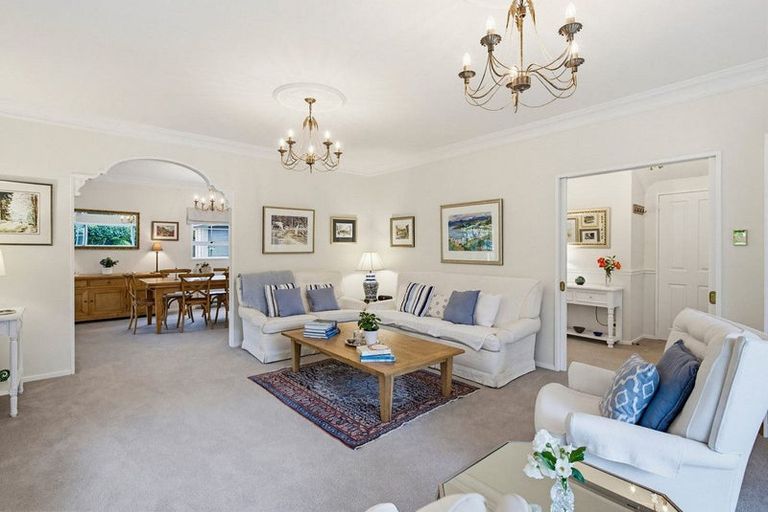 Photo of property in 5 Patterson Grove, Waikanae, 5036