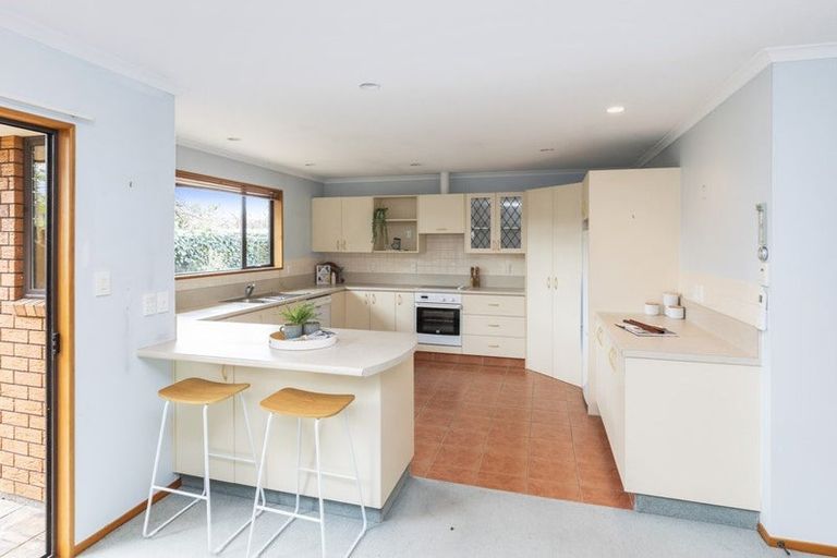 Photo of property in 32 Saint Martins Road, Saint Martins, Christchurch, 8022