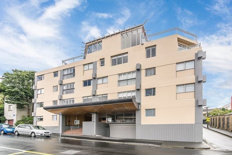 Photo of property in Capital Hill Apartments, 11/54 Hill Street, Thorndon, Wellington, 6011