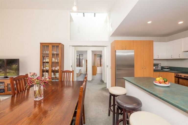 Photo of property in 32a Farquhars Road, Redwood, Christchurch, 8051