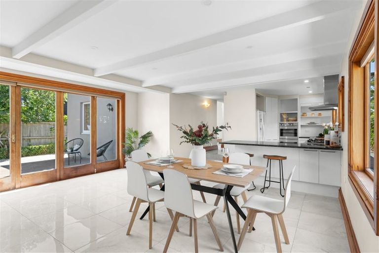 Photo of property in 26 Office Road, Merivale, Christchurch, 8014