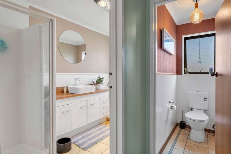 Photo of property in 17 Bridger Place, Eltham, 4322