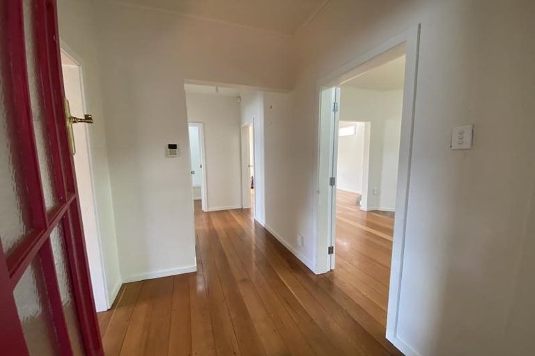 Photo of property in 22 Standen Street, Karori, Wellington, 6012