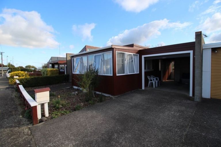 Photo of property in 12 Totara Street, Marton, 4710