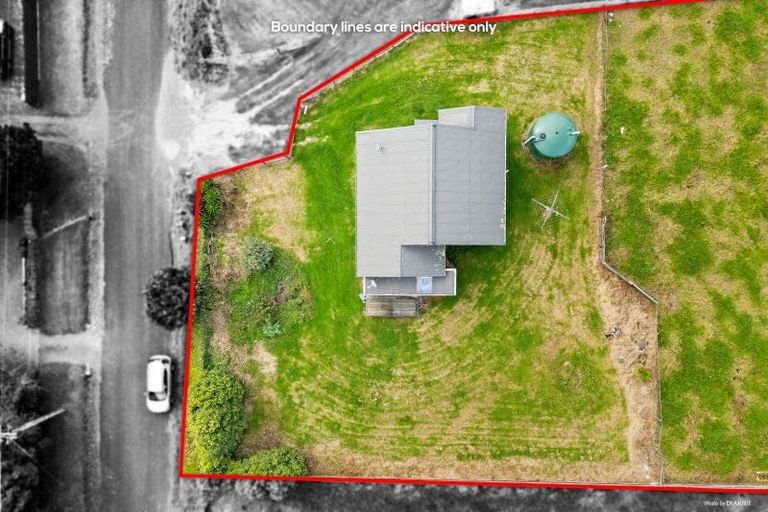 Photo of property in 8 Colbeck Road, Awhitu, 2684