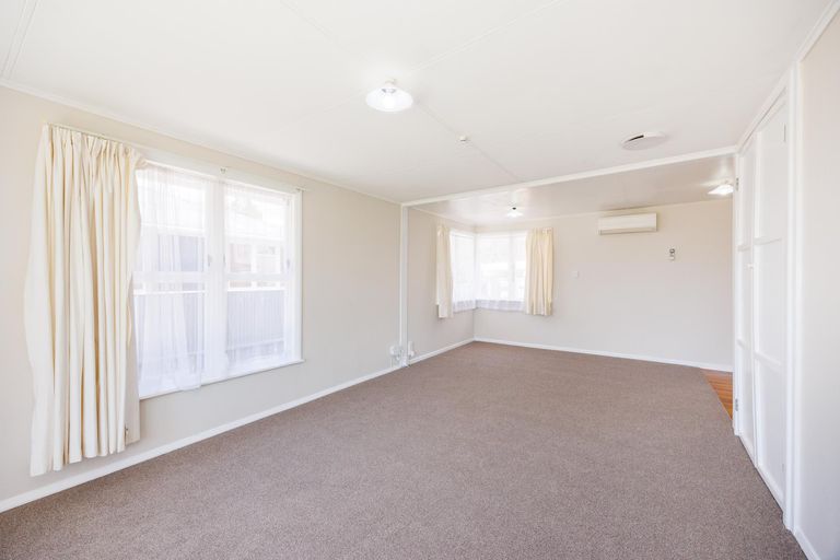 Photo of property in 6 London Terrace, Awapuni, Palmerston North, 4412
