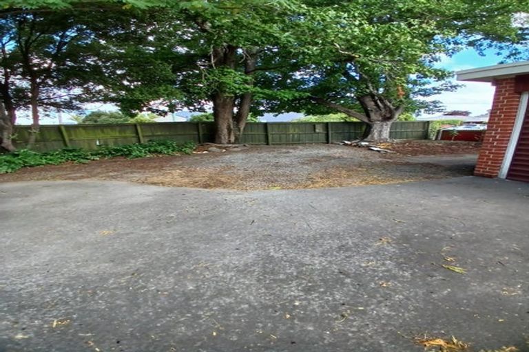 Photo of property in 87 Withells Road, Avonhead, Christchurch, 8042