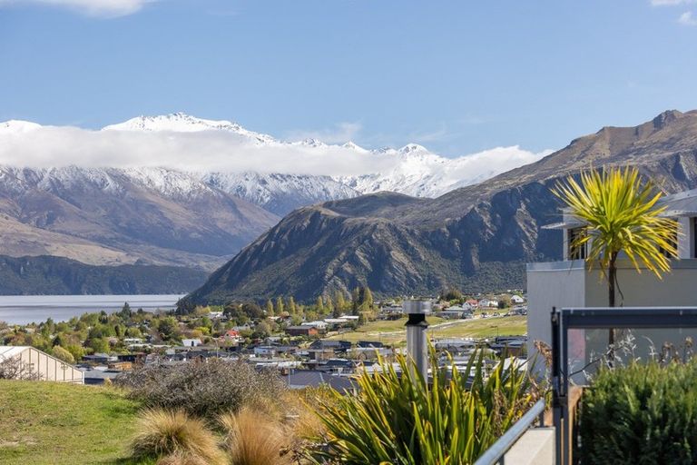 Photo of property in 6b Matrica Court, Wanaka, 9305