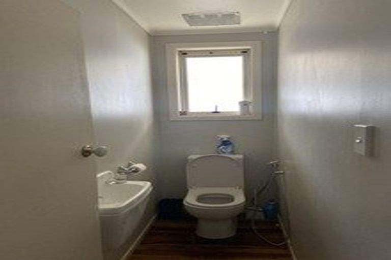 Photo of property in 1/105 Clovelly Road, Bucklands Beach, Auckland, 2012