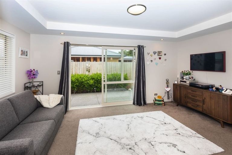 Photo of property in 3/12 Nicholls Road, Halswell, Christchurch, 8025