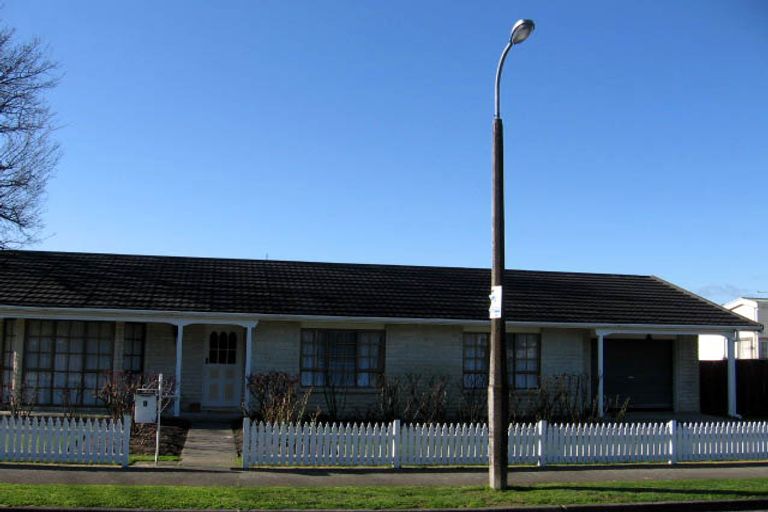 Photo of property in 1 Alton Grove, Masterton, 5810