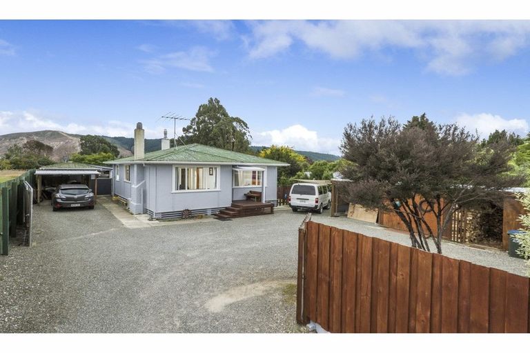 Photo of property in 165 Whitby Road, Wakefield, 7025