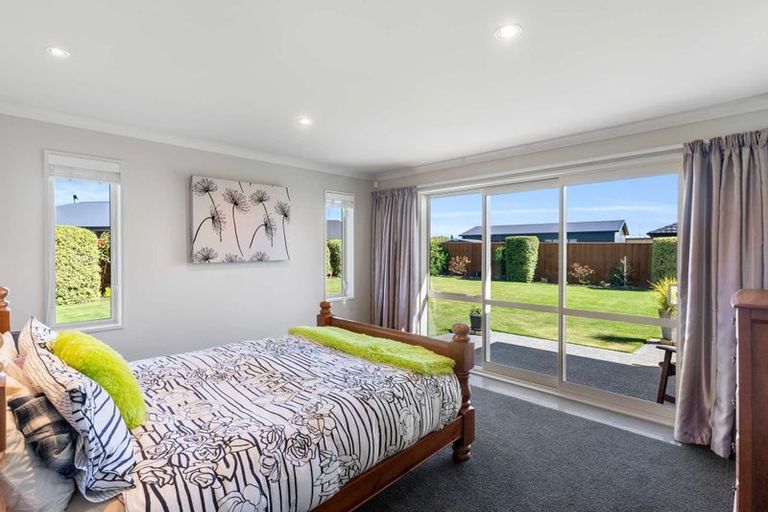 Photo of property in 44 Willowside Place, Amberley, 7410