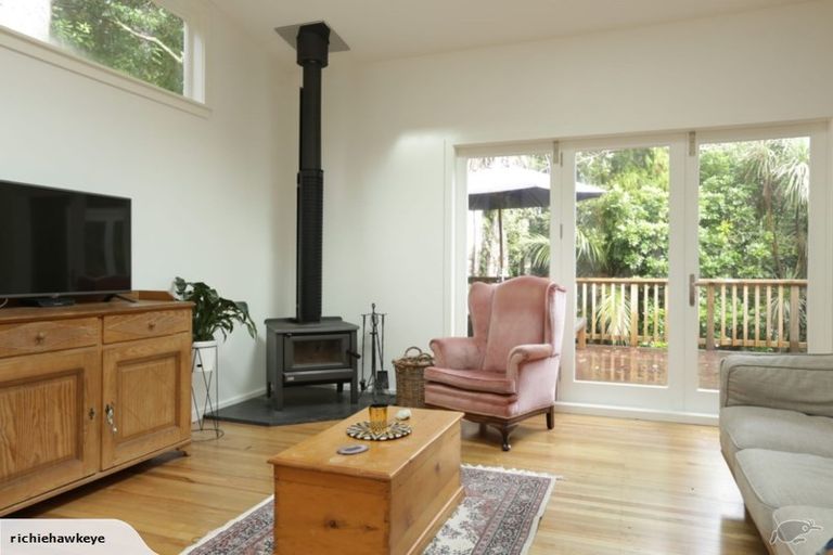 Photo of property in 18 Waima Crescent, Titirangi, Auckland, 0604