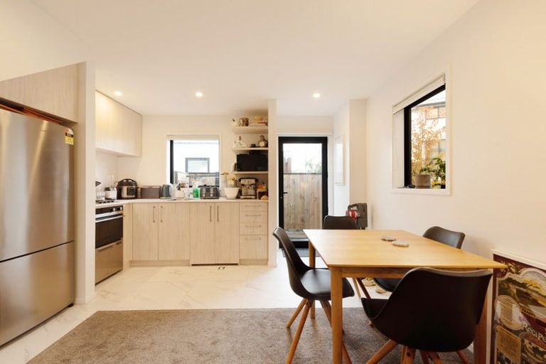 Photo of property in 2/3 Johnston Grove, Taita, Lower Hutt, 5011