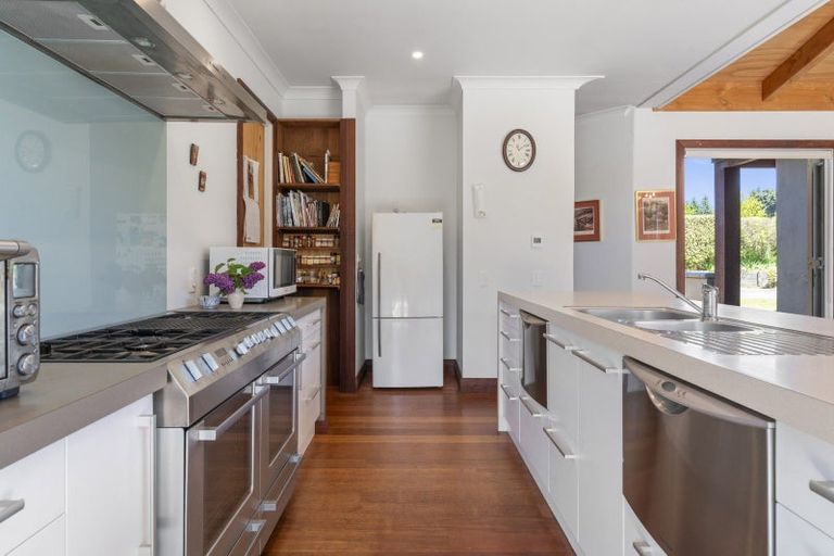 Photo of property in 2/154 Mapara Road, Acacia Bay, Taupo, 3385